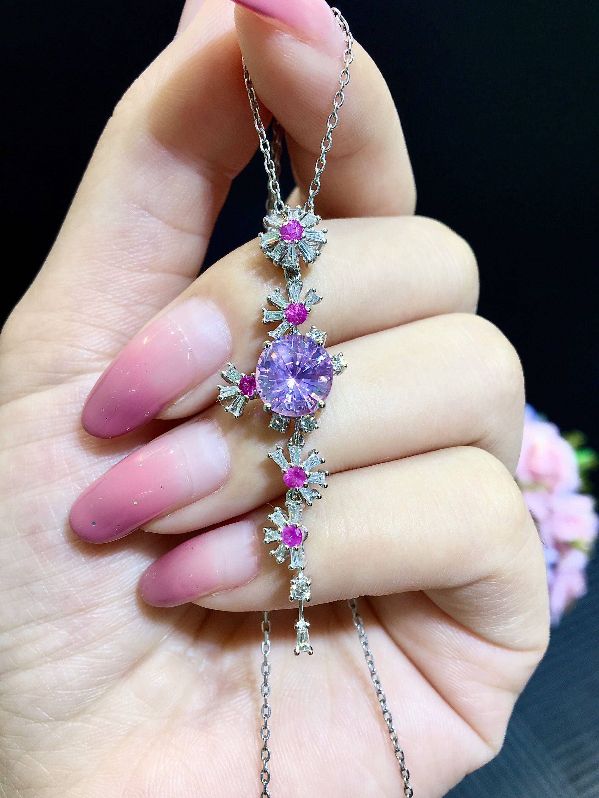 紫霞仙子18k金紫色尖晶石红宝石钻石吊坠,古典唯美满火爆闪梦幻