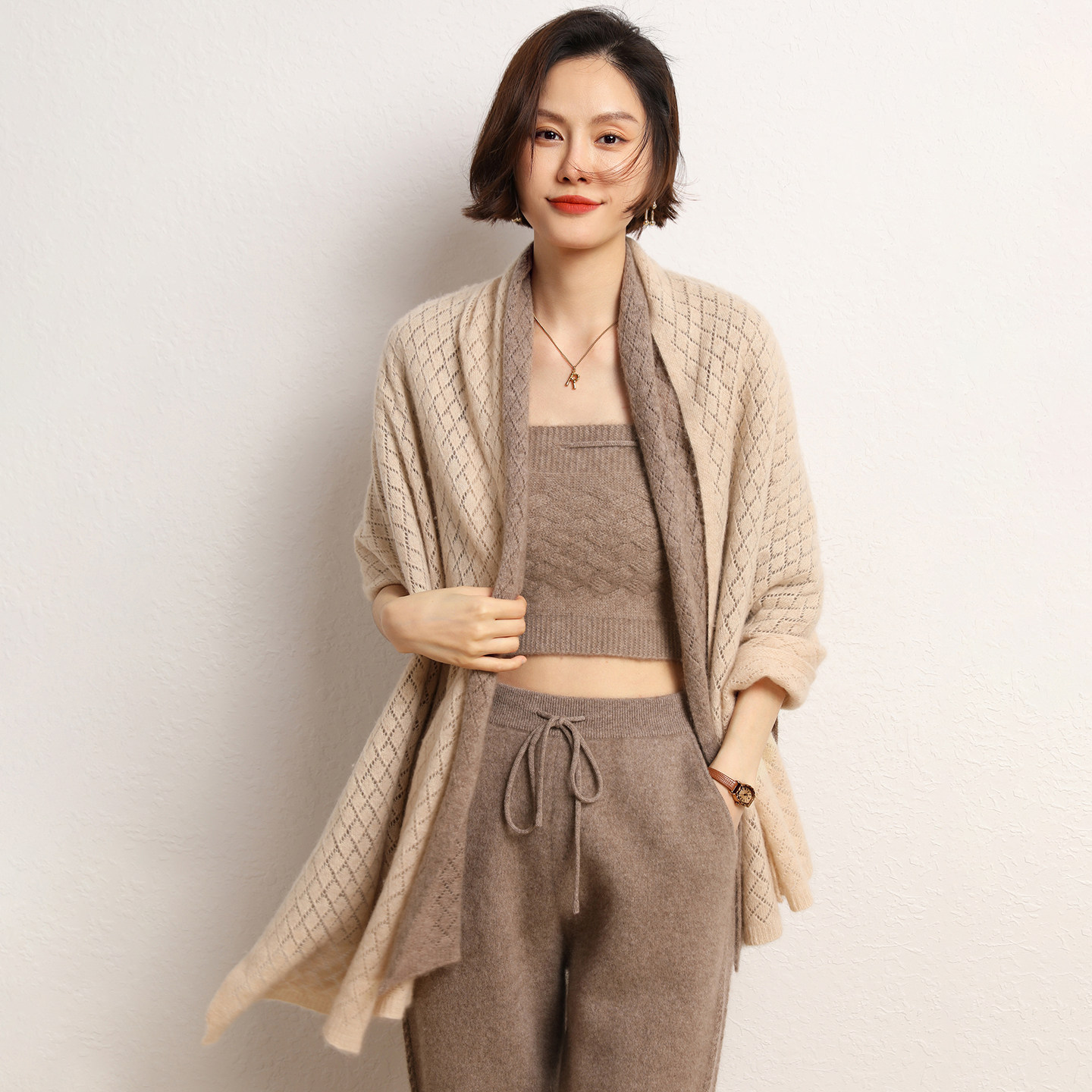 韩版镂空山羊绒针织围巾披肩女士春秋长方形保暖时尚百搭羊毛围脖