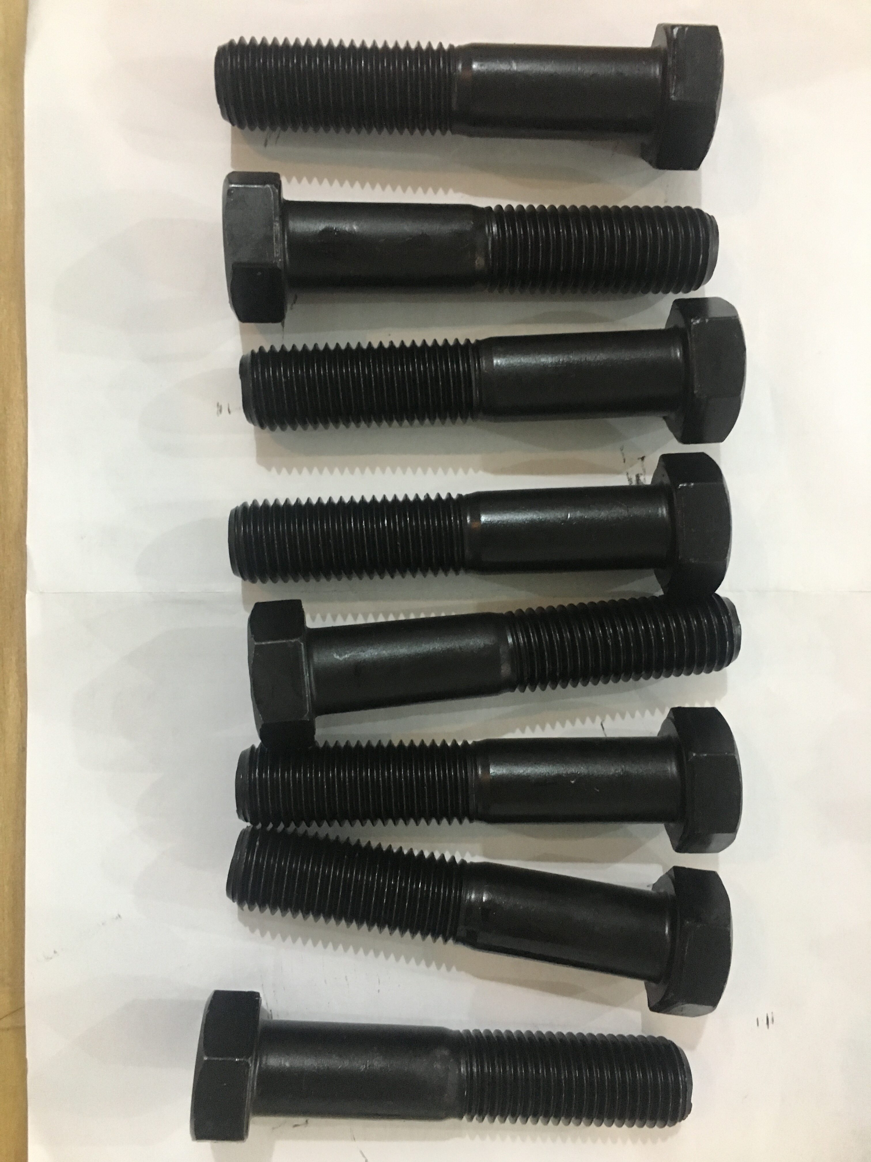 正品晋亿外六角10.9级M24*130螺丝高强度发黑螺栓GB/T5782半螺牙