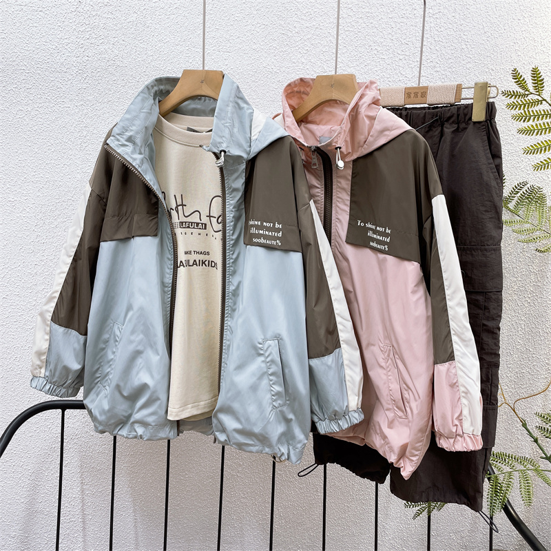 啦芙莱连帽拼色冲锋衣外套