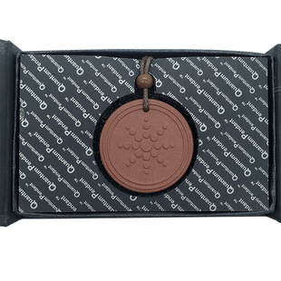 Quantum Pendant圆形太阳花吊坠火山石红色棉绳项链百搭饰品盒装