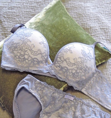 wacoal日本聚拢塑形无钢圈文胸