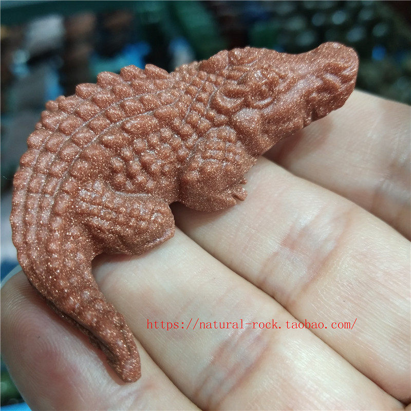 热卖真天然绿东陵玉金沙石粉水晶黑红曜石鳄鱼吊坠挂件动物小摆件