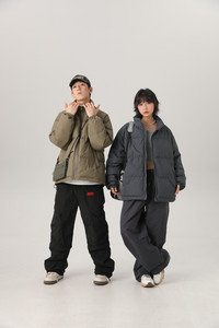 得物可二开新标鸭绒潮牌中性潮牌阔版暗格立领羽绒服绿9170P240图片
