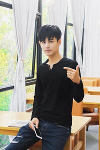 春季棉纯色休闲V领扣子长袖男T恤男卫衣男贴身修身舒适黑色602P18图片