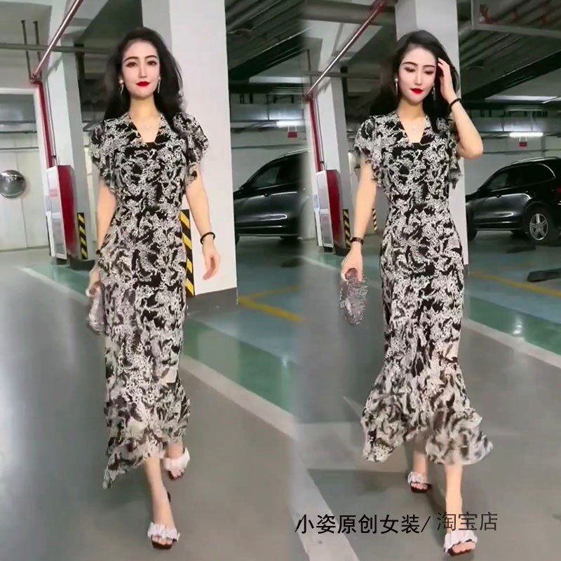 可甜可盐裙子荷叶边包臀连衣裙