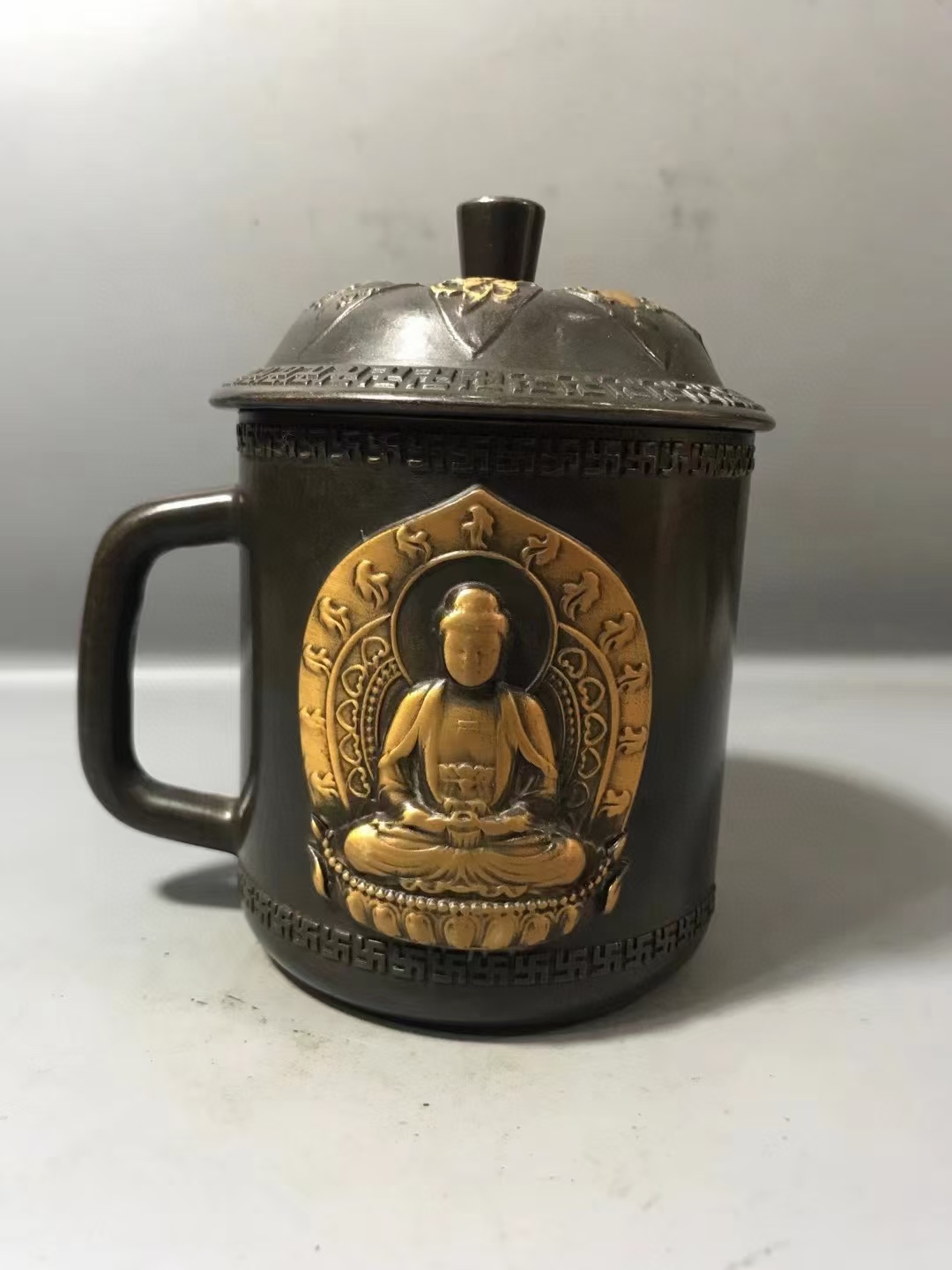 纯铜鎏金茶杯带盖中式复古摆件