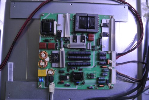 同方 LE-46TM1800 电源板 VP168UG08 VER2.0