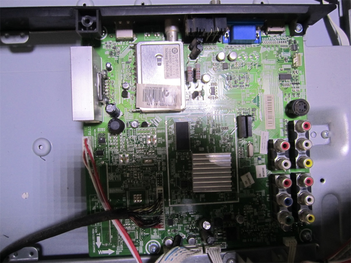 海信TLM32V68CX拆机主板 RSAG7.820.1727 配屏LC320WXN