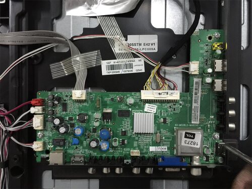 TCL L43F3320/L55/L48F3300-3D 主板 40-MS28L2-MAB2XG(H)