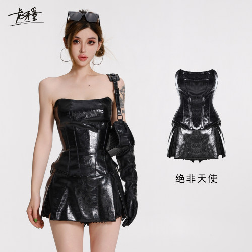 龙牙童推荐【绝非天使】收腰显瘦修身辣妹风百搭短款抹胸皮连衣裙