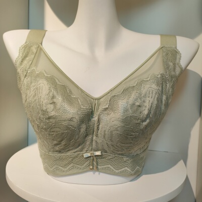 五排扣院线薄款高侧收调整型内衣防外扩防下垂全包大胸显小文胸