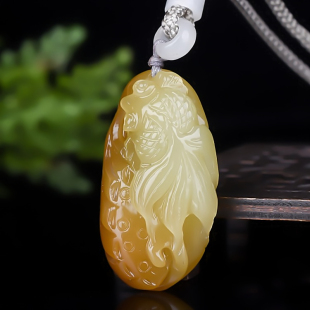 天然和田玉糖玉籽料莲蓬如意富贵鱼小吊坠男款 金玉满堂挂坠女项链