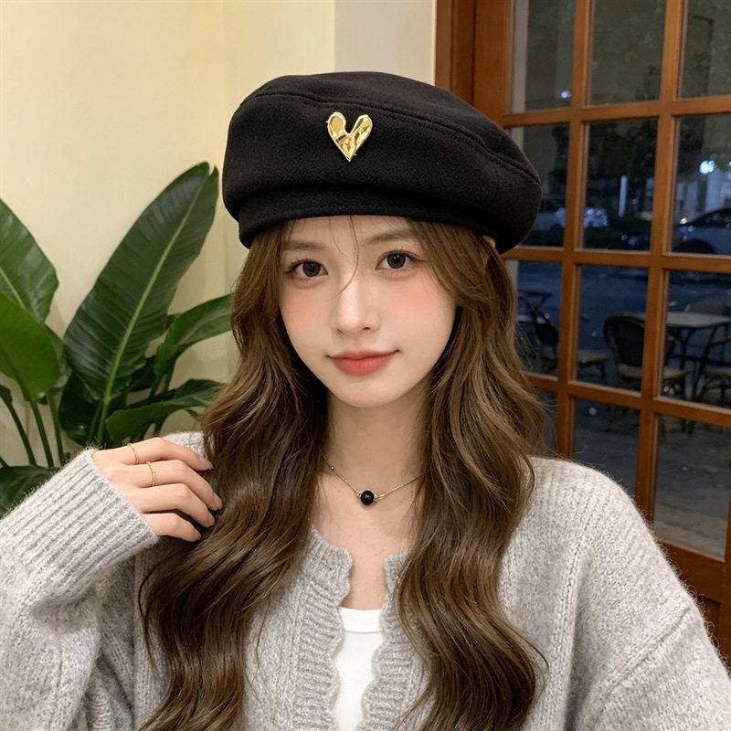 金属桃心贝雷帽子女夏季新款防晒布帽显脸小氛围感时尚百搭画家帽