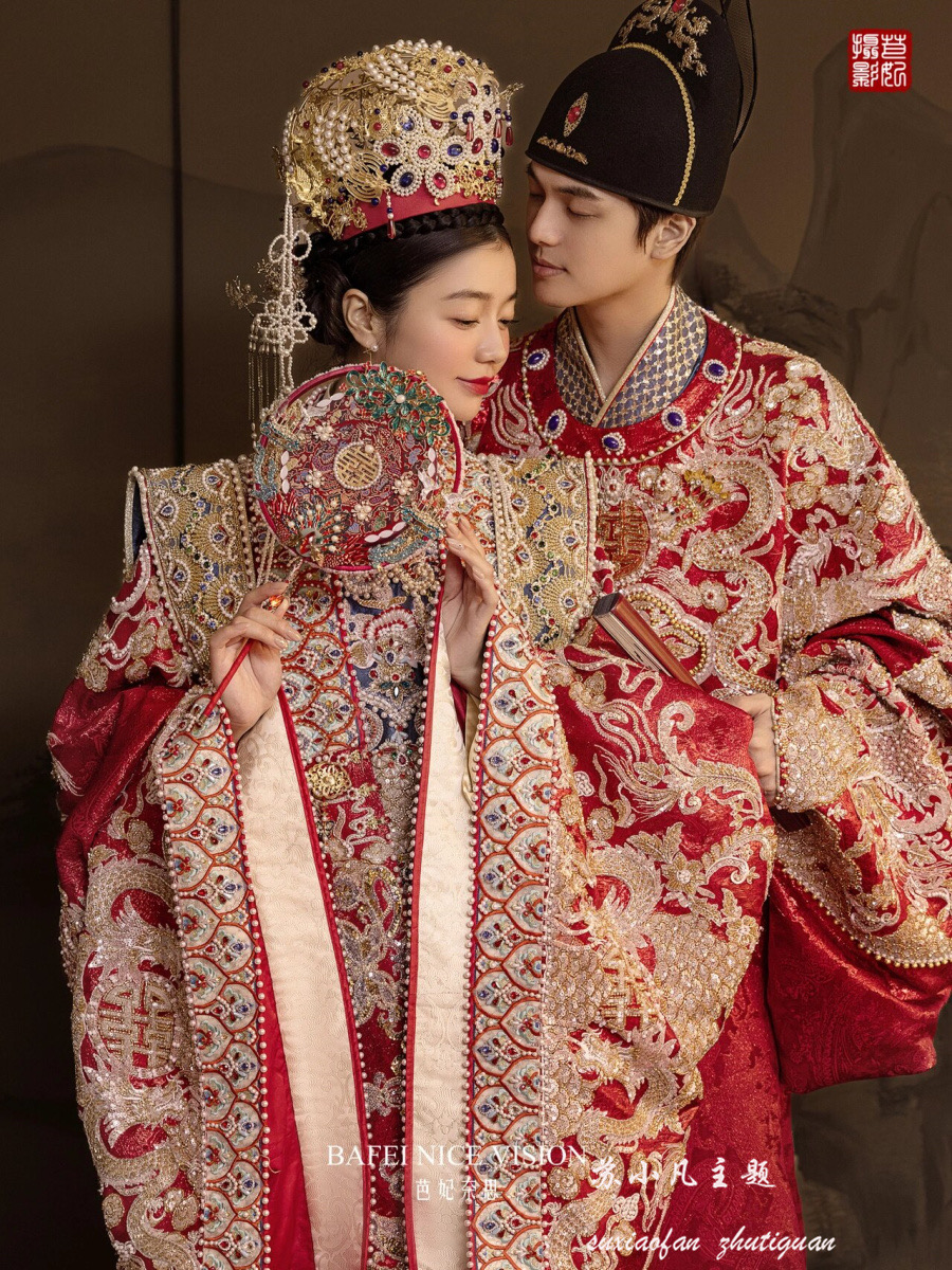 出租汉服婚服明制凤冠霞帔