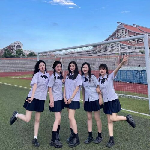 出租泰式校服高中生毕业班服