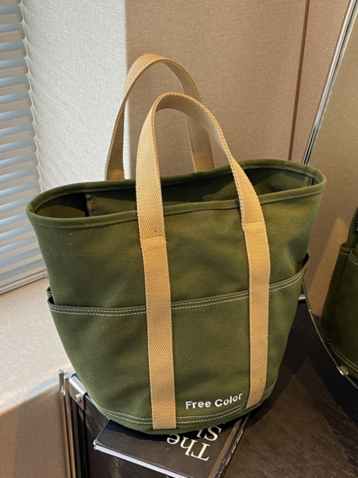 大容量帆布包包女2025新款手提袋菜篮子水桶包妈咪外出通勤托特包