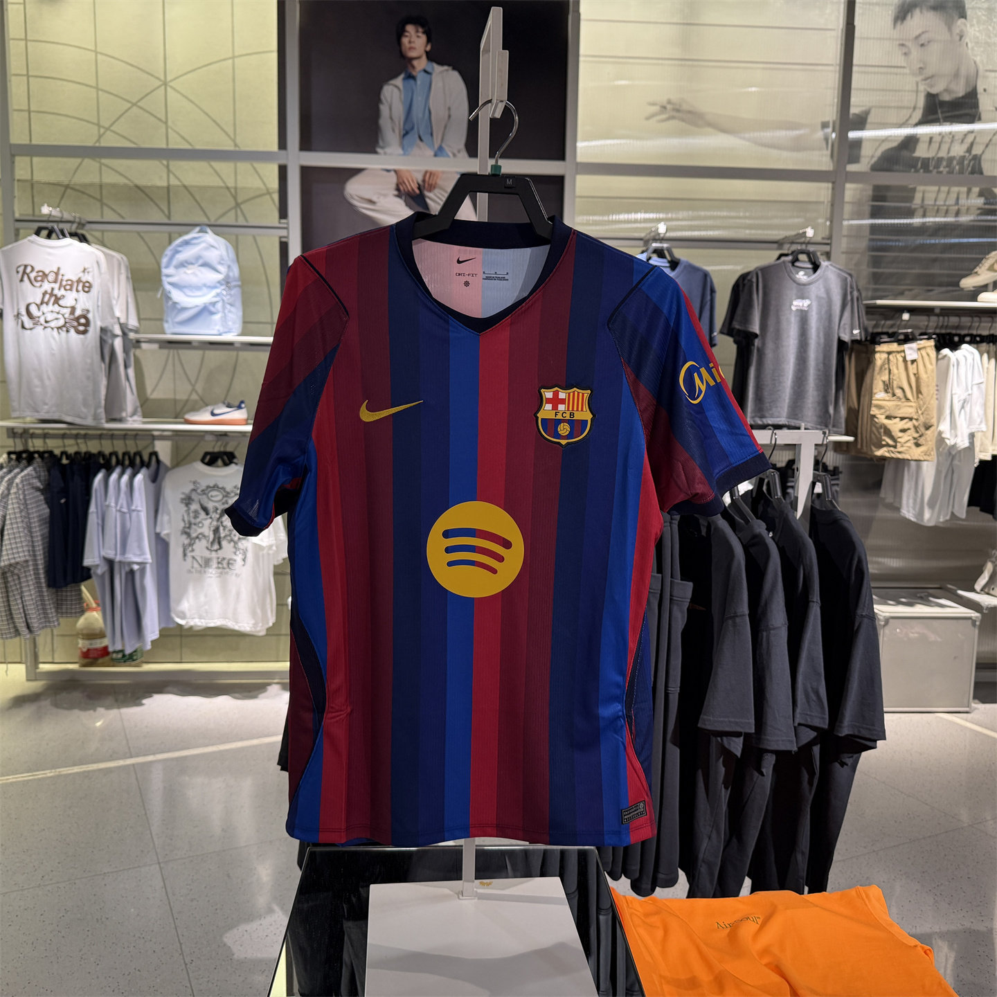 耐克NIKE巴塞罗那主场球衣2026新款足球服球迷版短袖男T恤II1872