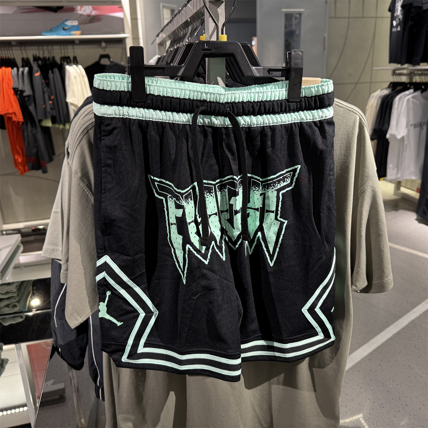 NIKE耐克JORDAN男子夏季梭织篮球训练休闲透气短裤FN5870-010-100