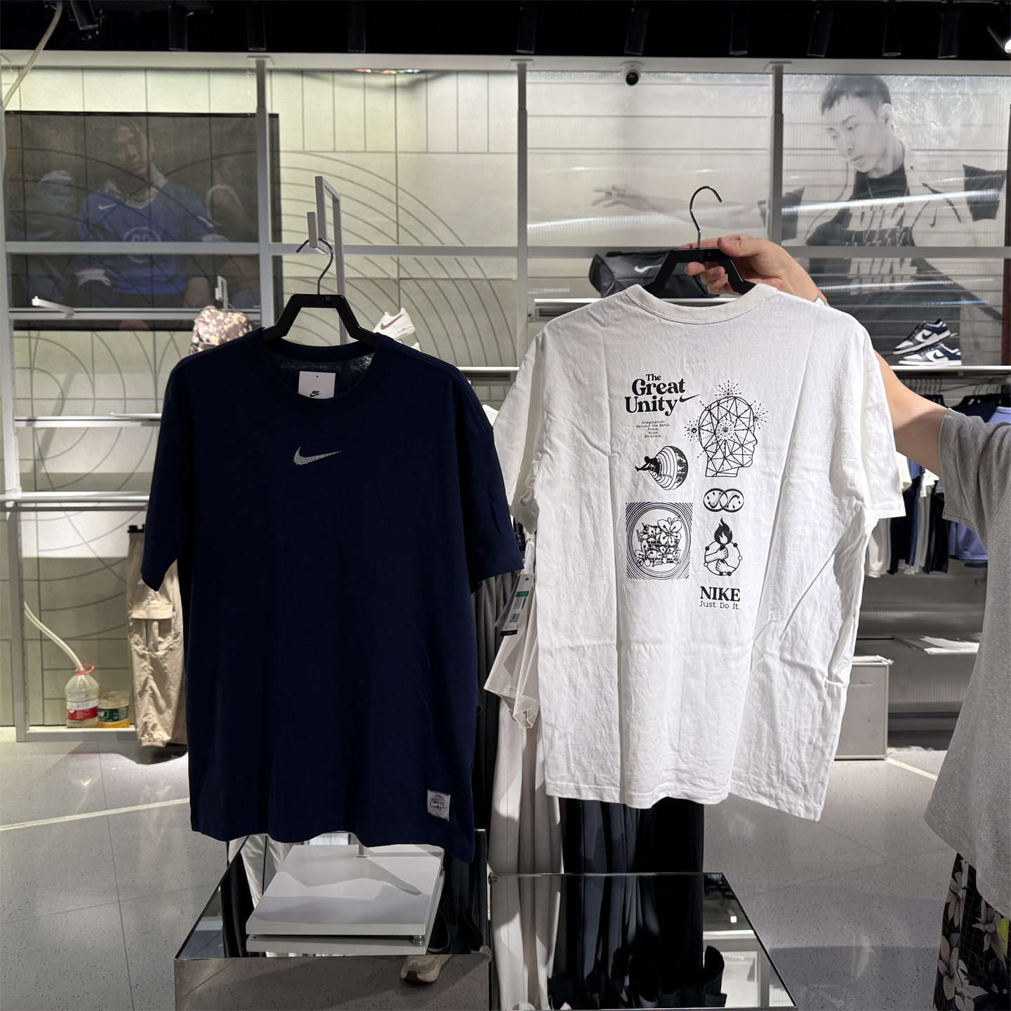 Nike正品当季透气休闲圆领短袖