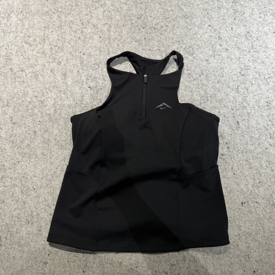 专柜正品耐克NIKE女户外内衣式背心新款越野中强度支撑衬垫HF5407