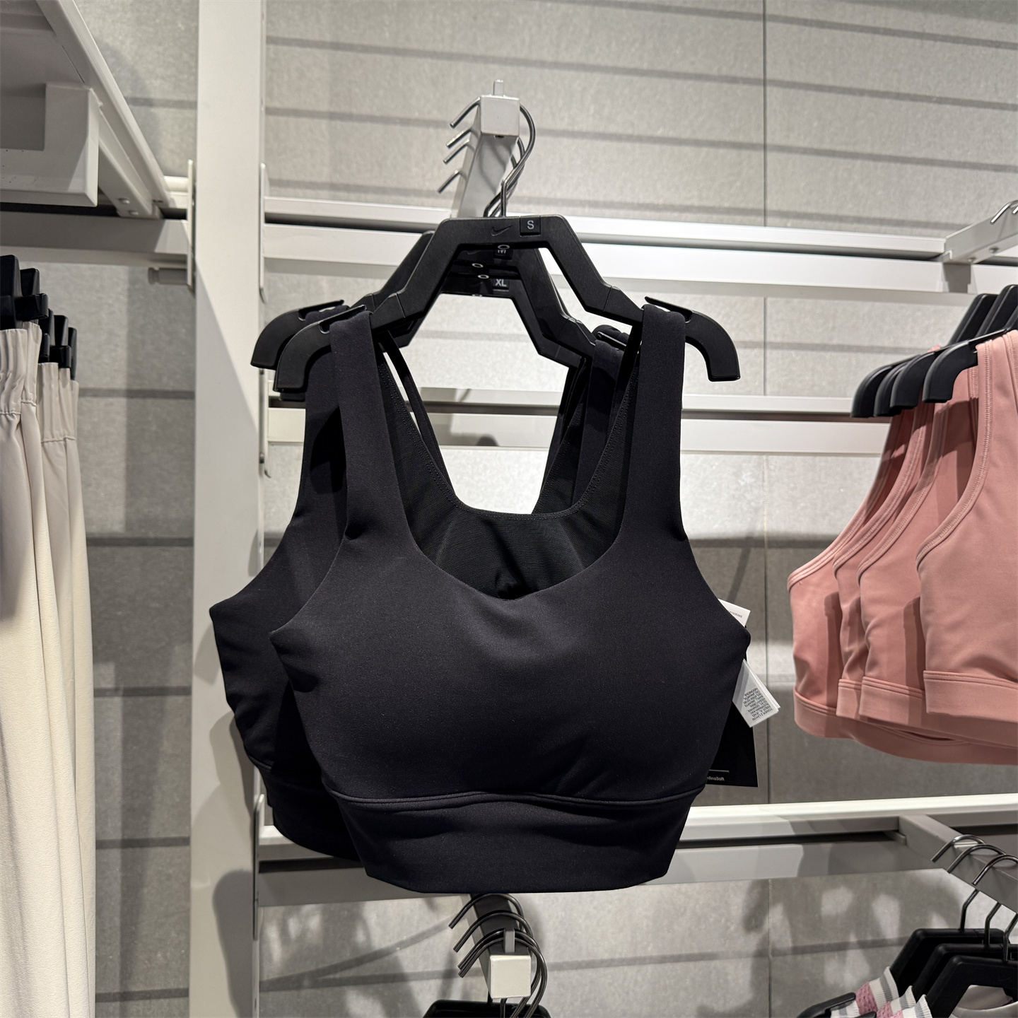 专柜正品Nike耐克ZENVY女速干衬垫运动内衣秋季中强度支撑 DO6620