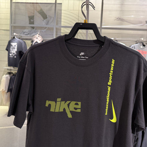 正品代购耐克NIKE男背标印花休闲运动圆领宽松短袖T恤 HQ9263-060