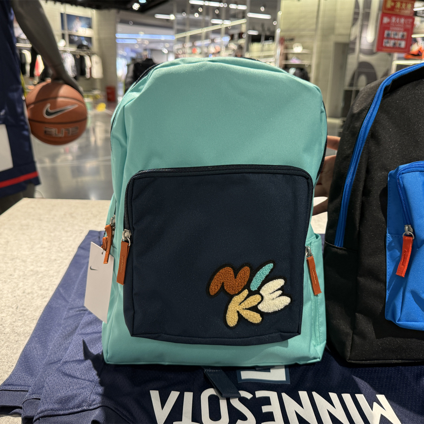 耐克 Nike 双肩包男女运动包学生书包户外旅游休闲背包FZ7254