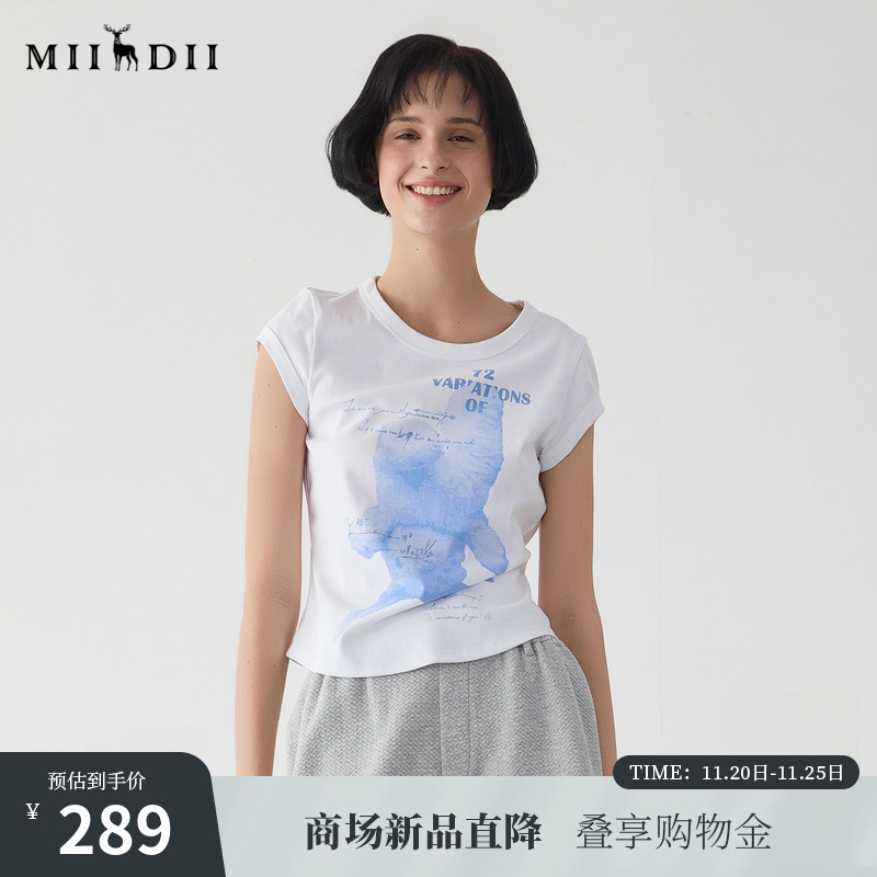 合身微收腰版型，结合贴身短款袖型