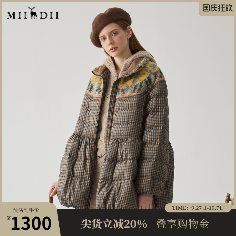 花苞式廓形，复古俏皮，格纹拼接民俗纹毛织