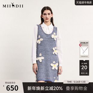 谜底针织连衣裙无袖 复古文艺风花朵绣花直筒裙241MZ0312 春款