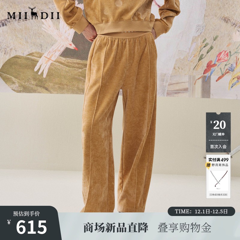 波点松紧腰，宽松廓形，多体型包容。