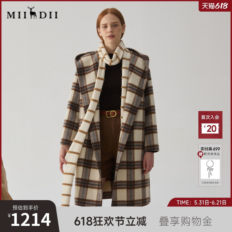 谜底毛呢大衣女士冬季俏皮软语复古风宽松格子呢子外套244MD1454