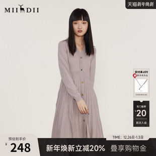 收腰修身 针织连衣裙时尚 中长百褶裙224MZ1924 新款 谜底2022冬季