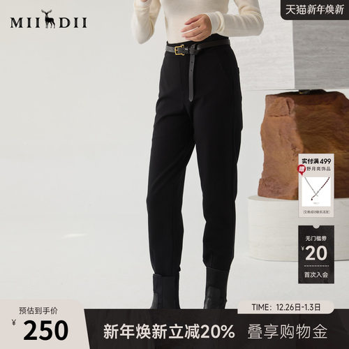 百搭款，版型挺括，橡筋腰头设计包容性强