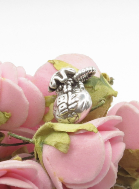 S999纯银饰品复古泰银3diy硬银足银财福袋隔珠红绳手链配件吊坠女