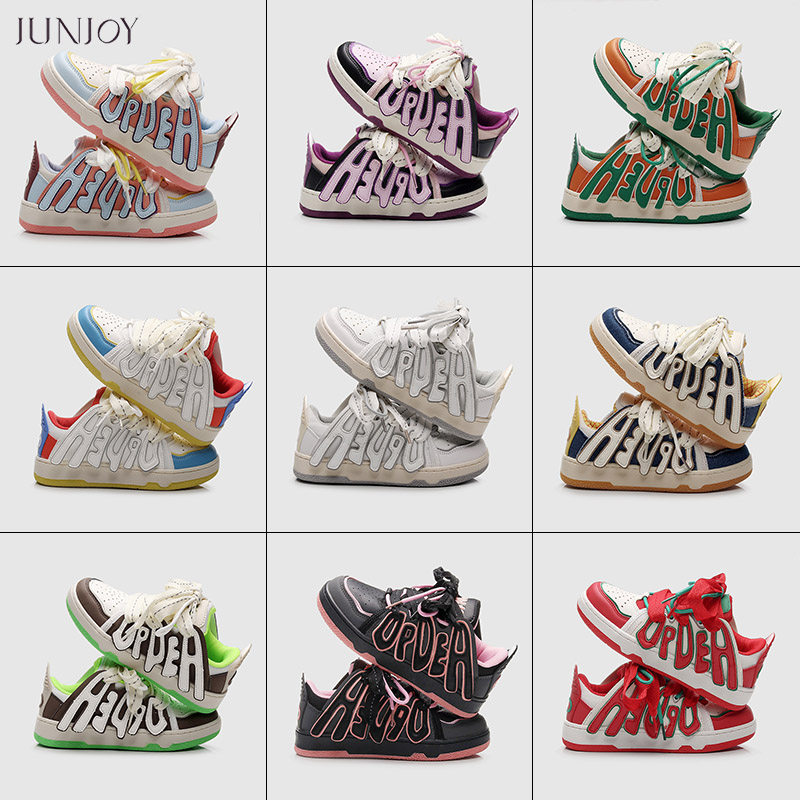 新款小众平底高街情侣女鞋