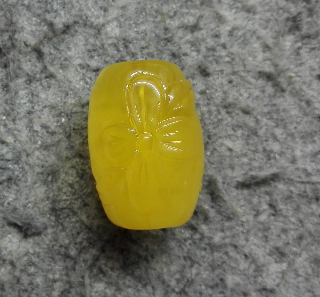 蜜蜡 桶珠 雕刻款 5.3克 18*26MM F17