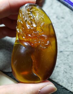 缅甸琥珀棕红珀金棕珀 雕件吊坠坠子 龙 31.9克 73MM