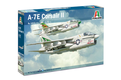 Italeri拼装飞模型A-7ECORSAIR
