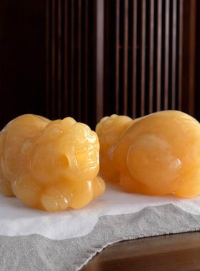 天然黄玉貔貅摆件玉石一对