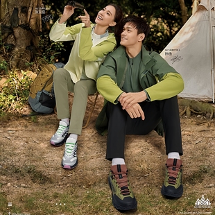 361拼色连帽外套冲锋衣3601 新款 361度女装 户外运动服风衣2025秋季