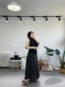 一年四季都可以用来搭配的碎花半身裙大牛家大码胖MM显瘦百搭