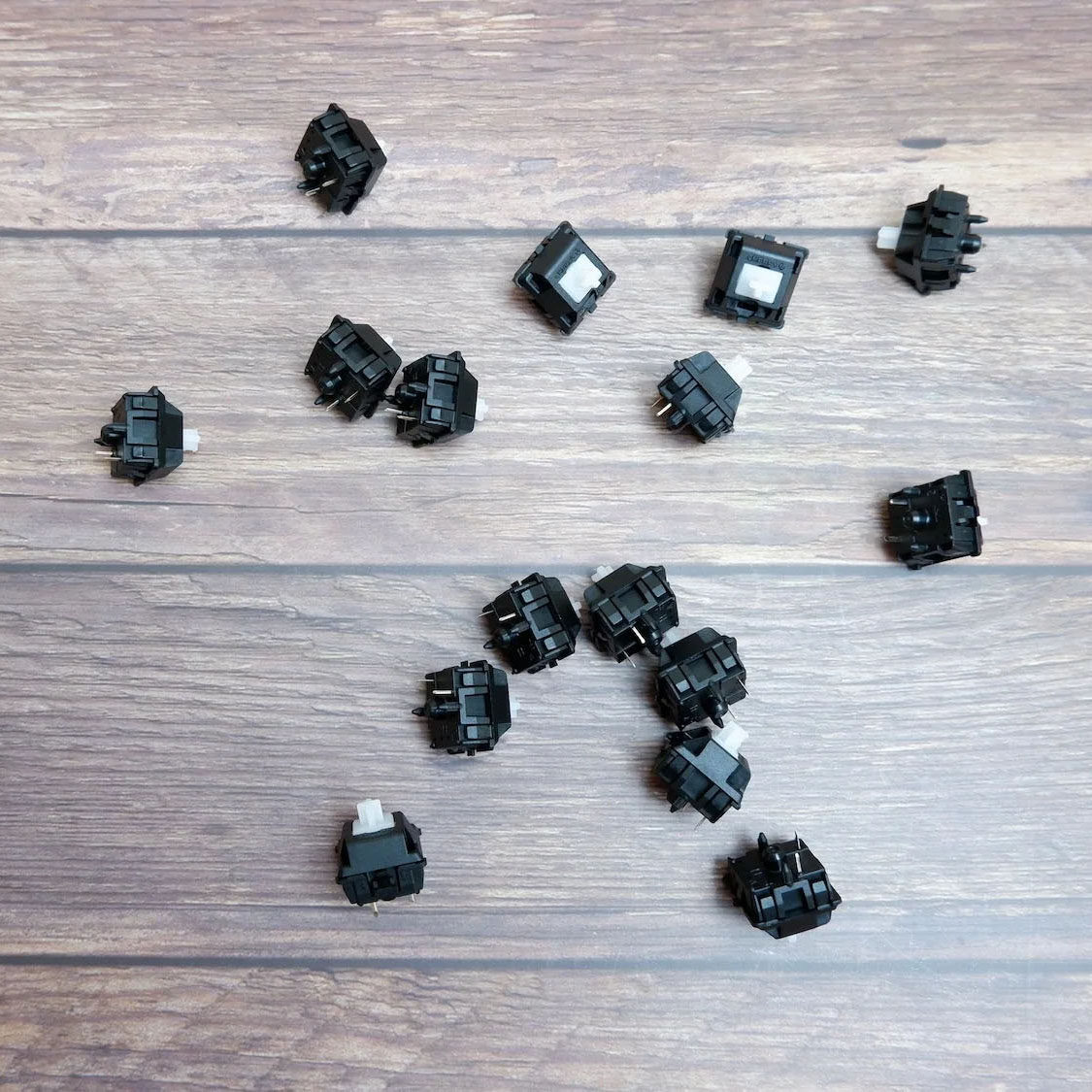 CHERRY MX CLEAR TACTILE SWITCH CHERRY WHITE TRANSPARENT PIVOT 65G PARAGRAPH SWITCH