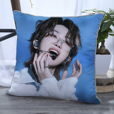 徐明浩Seventeen周边抱枕宿舍午睡超软靠枕垫送闺蜜朋友生日礼物