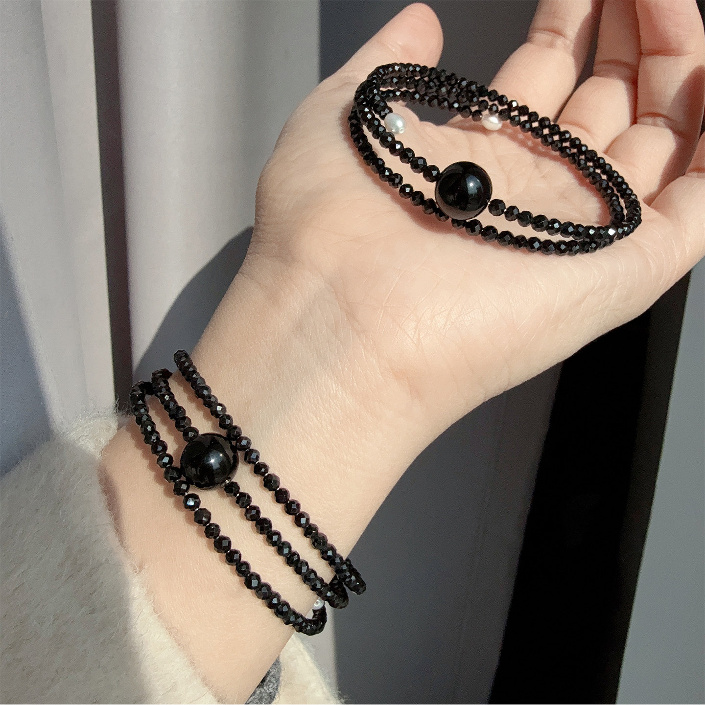 明星同款黑色尖晶石开口回弹手镯黑尖晶手链女款小众简约百搭手环,饰品/流行首饰/时尚饰品新,手镯,淘宝优惠券,粉丝福利购,淘宝优惠卷