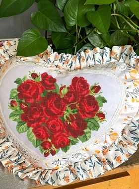新款14CT纯手工成品十字刺绣车抱枕设计订做红色蓝色黄色心形玫瑰