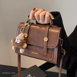 高级感复古包包女2025新款秋冬时尚超火手提小方包百搭斜挎单肩包