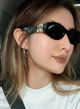 猫眼墨镜高版本女眼镜椭圆形大字母09w欧美11w太阳镜06z