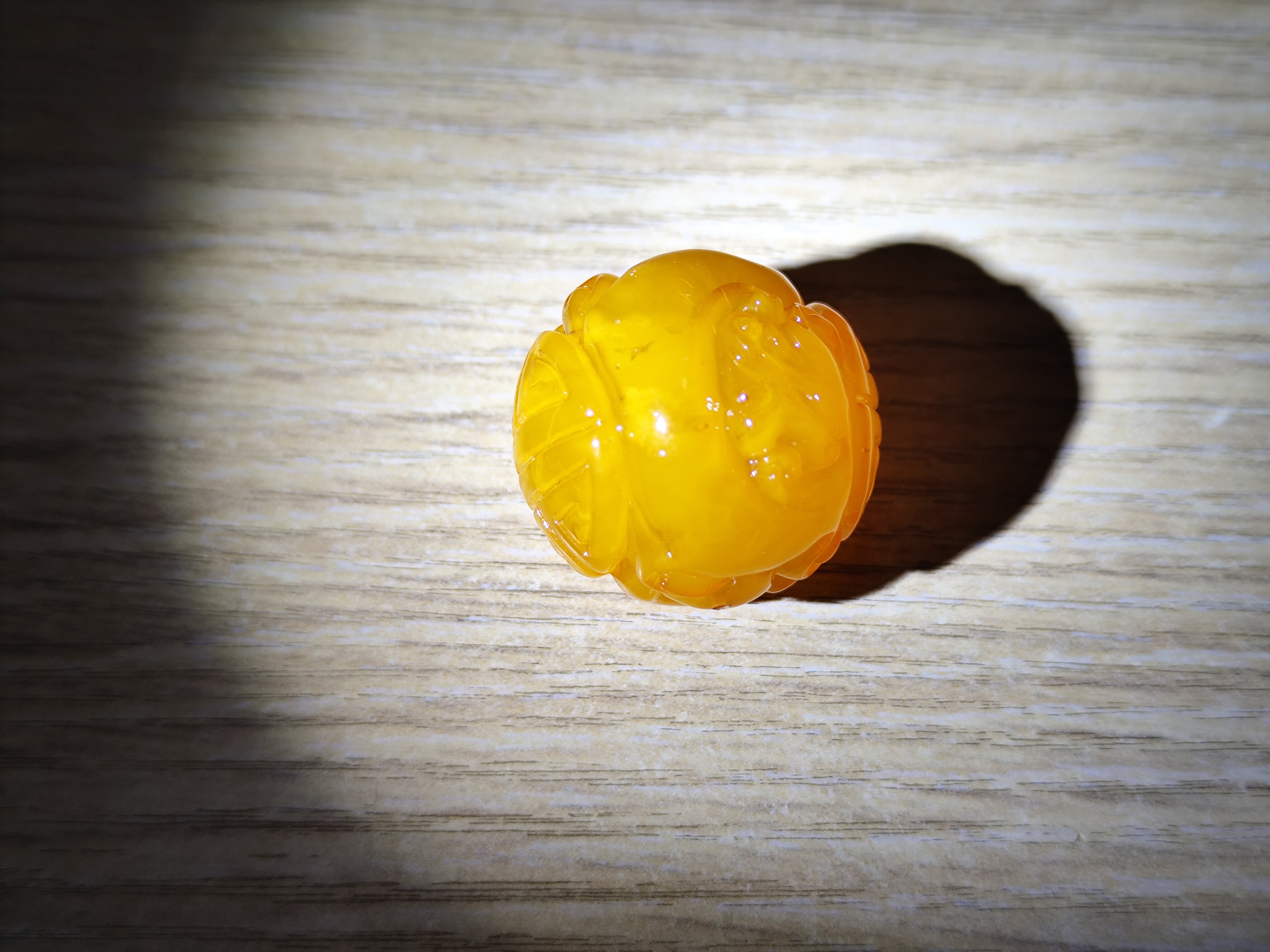 天然琥珀蜜蜡波罗的海金绞蜜蜡大单珠雕刻珠28mm福禄寿无烤色